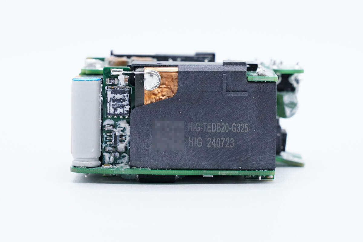 拆解报告：HUAWEI华为100W全能充多口充电器P0018-充电头网